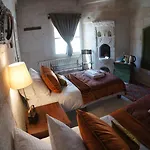 روكس كابادوشيا فندق 2*